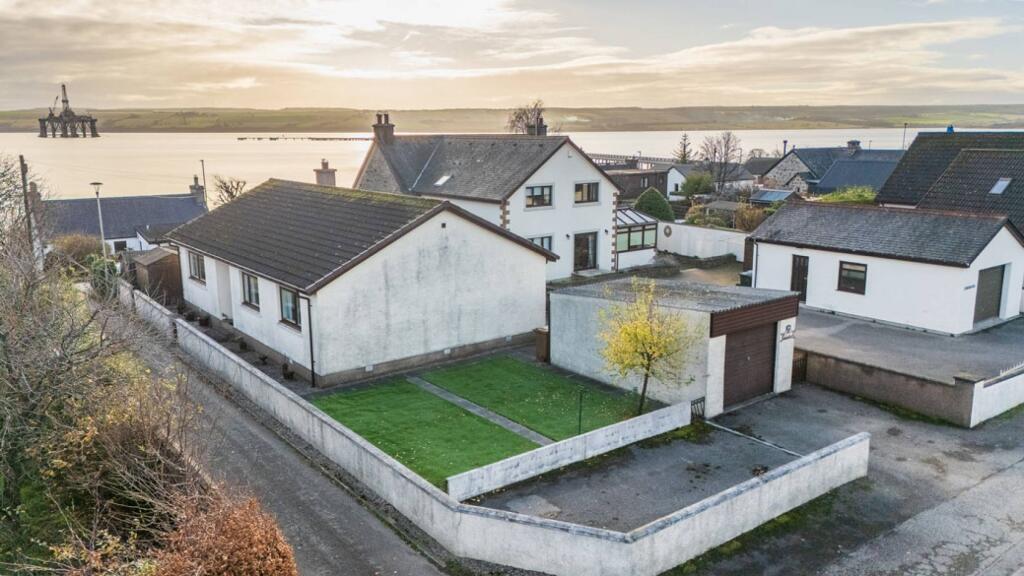 Main image of property: 10A Saltburn, Invergordon, IV18 0JX