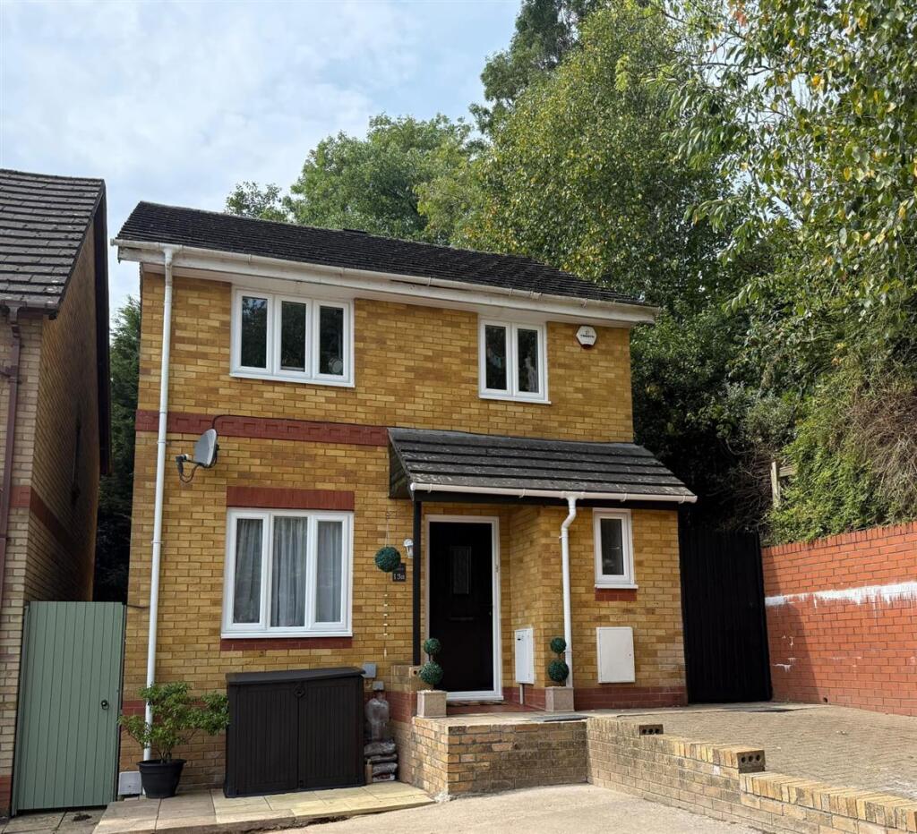 Main image of property: Clos Y Carlwm, Cardiff