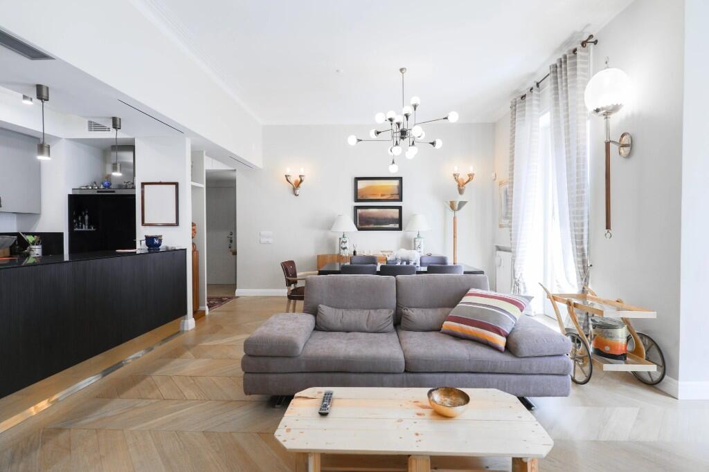 Main image of property: Milano, Milan, Lombardy