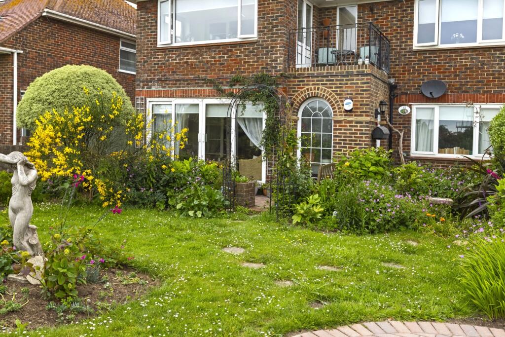 Additional image 4 of Marine Crescent, Goring-by-Sea, Worthing, BN12