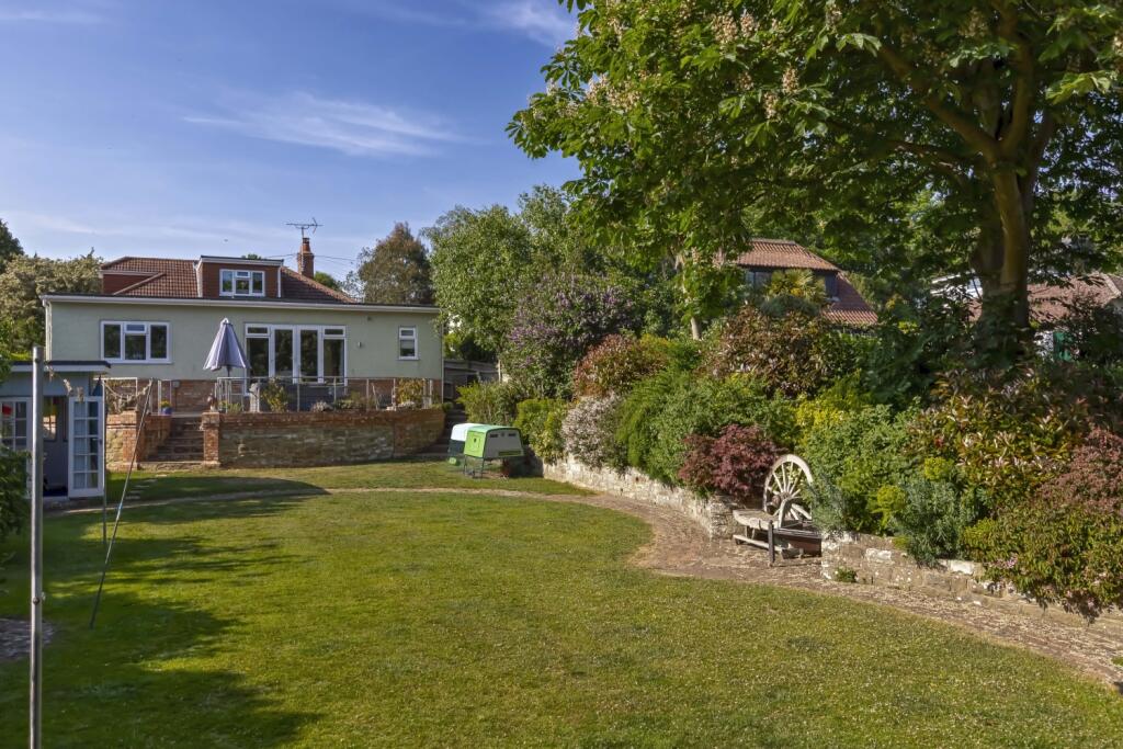 Additional image 37 of Heather Lane, Worthing, BN13