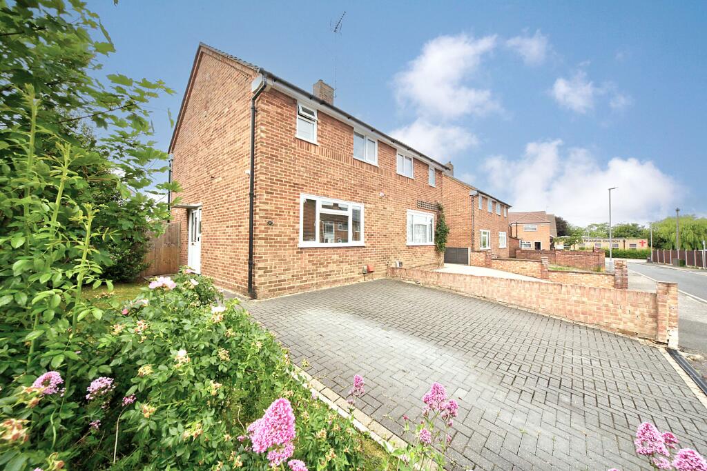 Main image of property: Summers Road, Luton