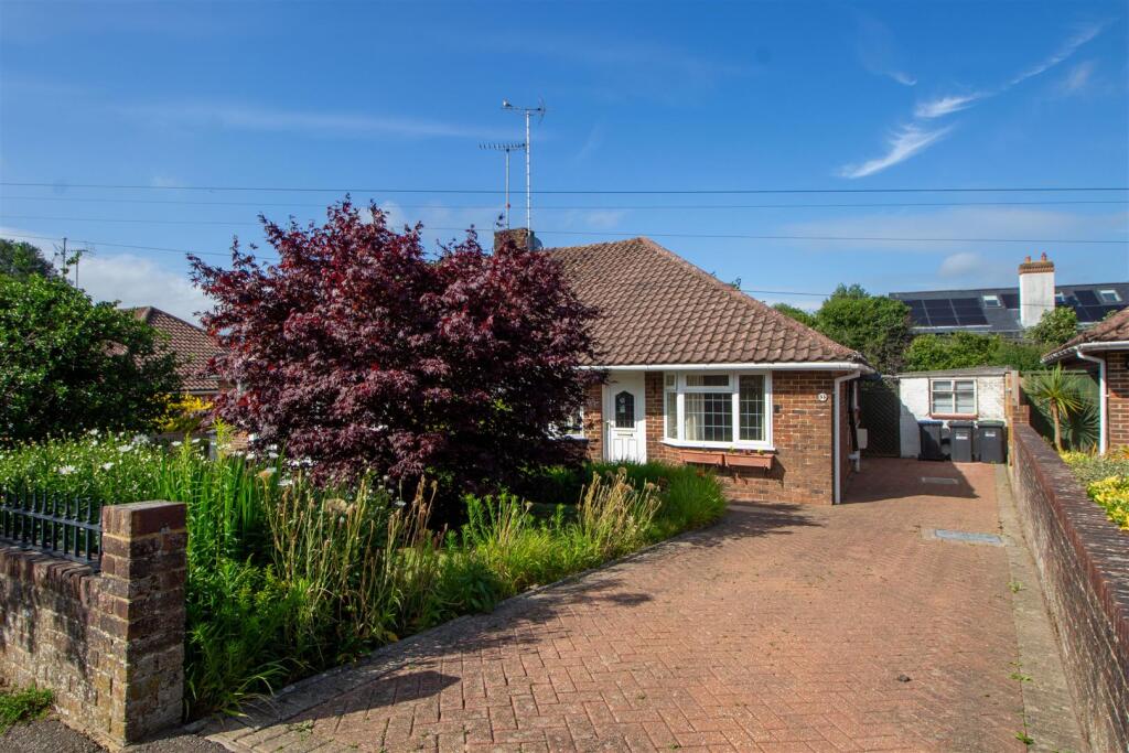 Main image of property: Dale Avenue, Hassocks