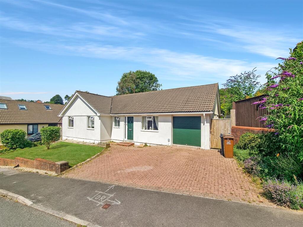 Main image of property: Drovers Way, Woodlands