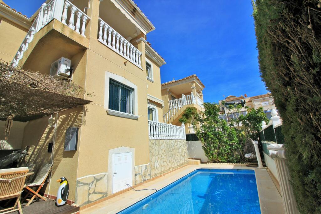 Main image of property: Valencia, Alicante, Villamartin