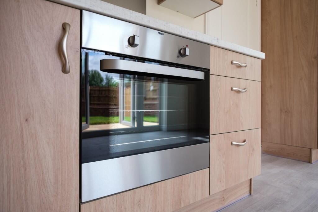 Additional property image - Austen Drive,
Tamworth,
B783BN