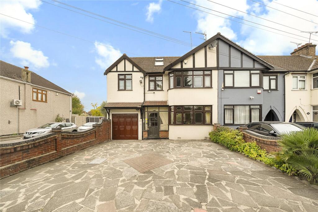 Main image of property: Sewardstone Road, Chingford, London, E4