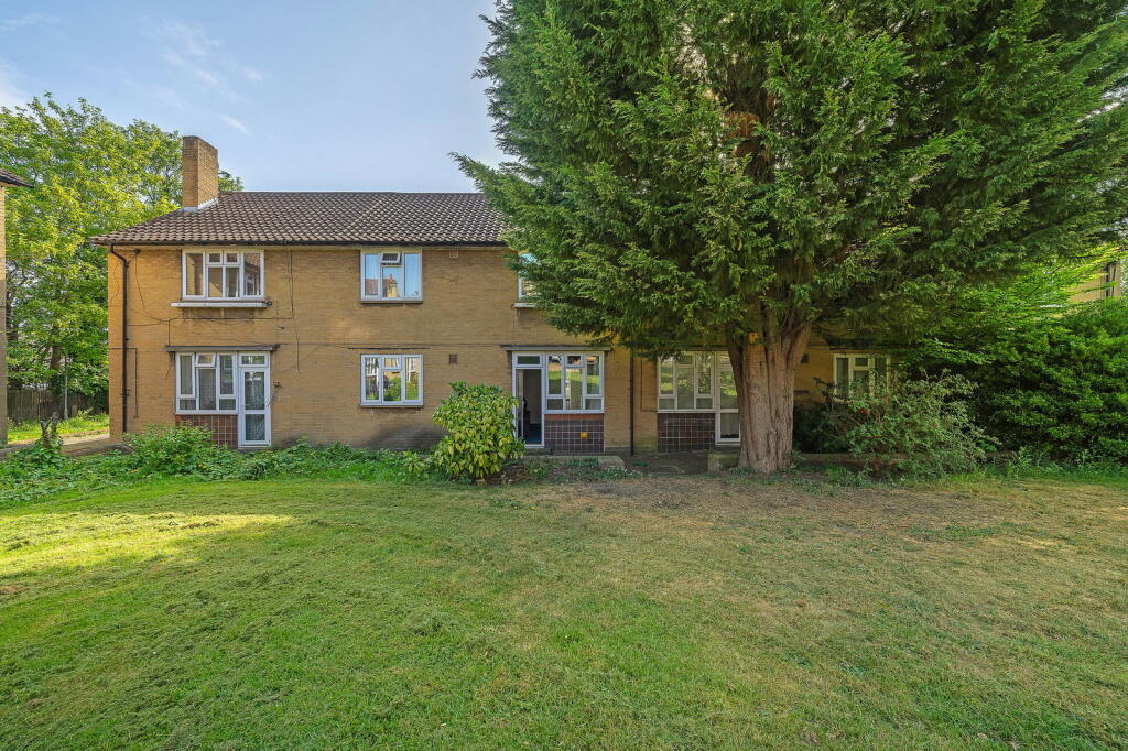Main image of property: Holderness Way, Upper Norwood, SE27