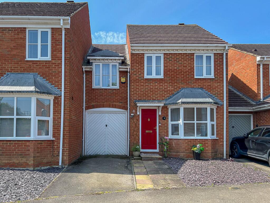 Main image of property: Lark Vale, Aylesbury, HP19