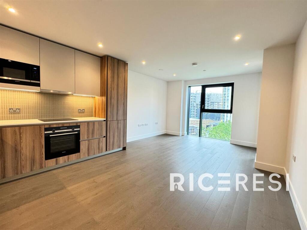 Main image of property: Hewson Way, Hawksbury Heights, SE17