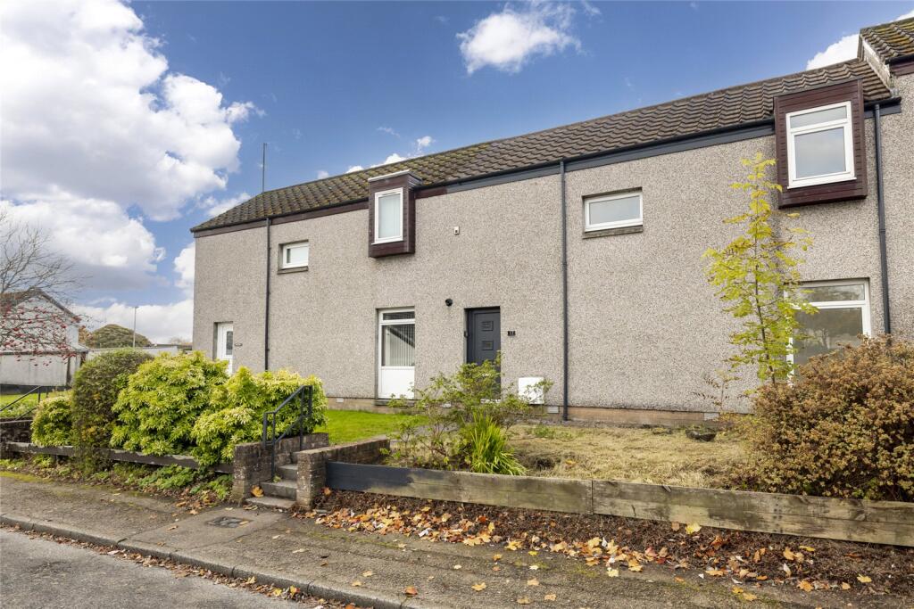 Main image of property: 17 Hillside Place, Peterculter, Aberdeenshire, AB14 0TT