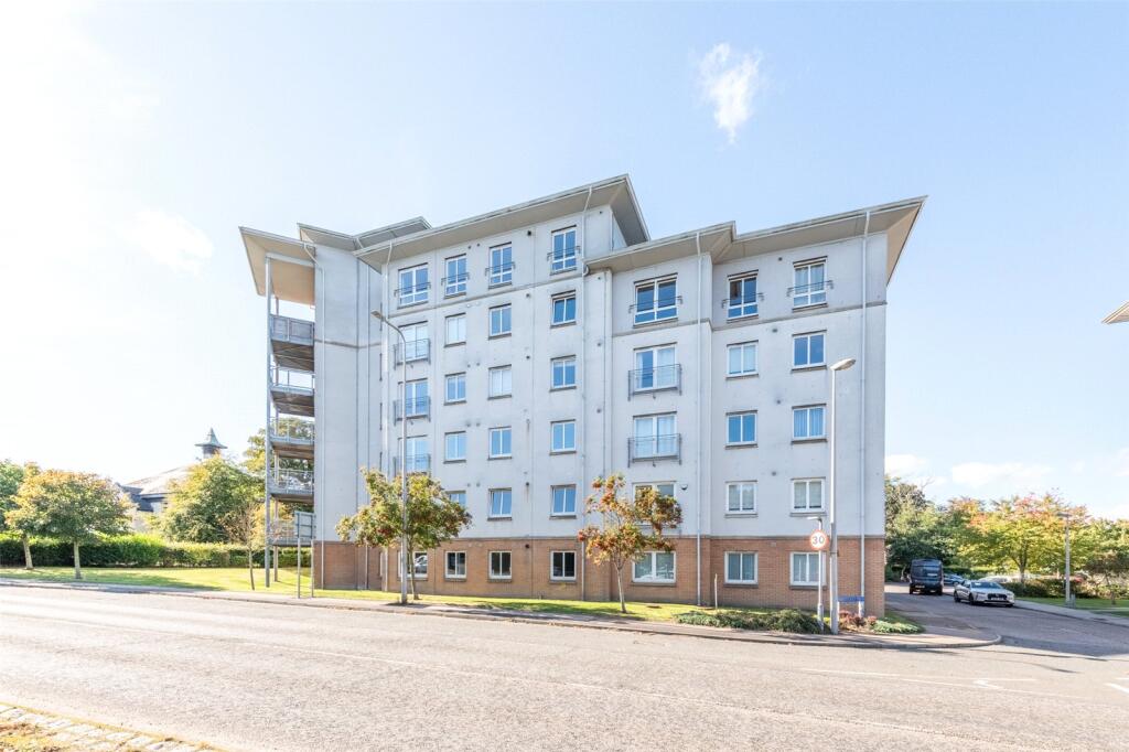 Main image of property: 26 Midstocket View, Aberdeen, Aberdeenshire, AB15 6BS