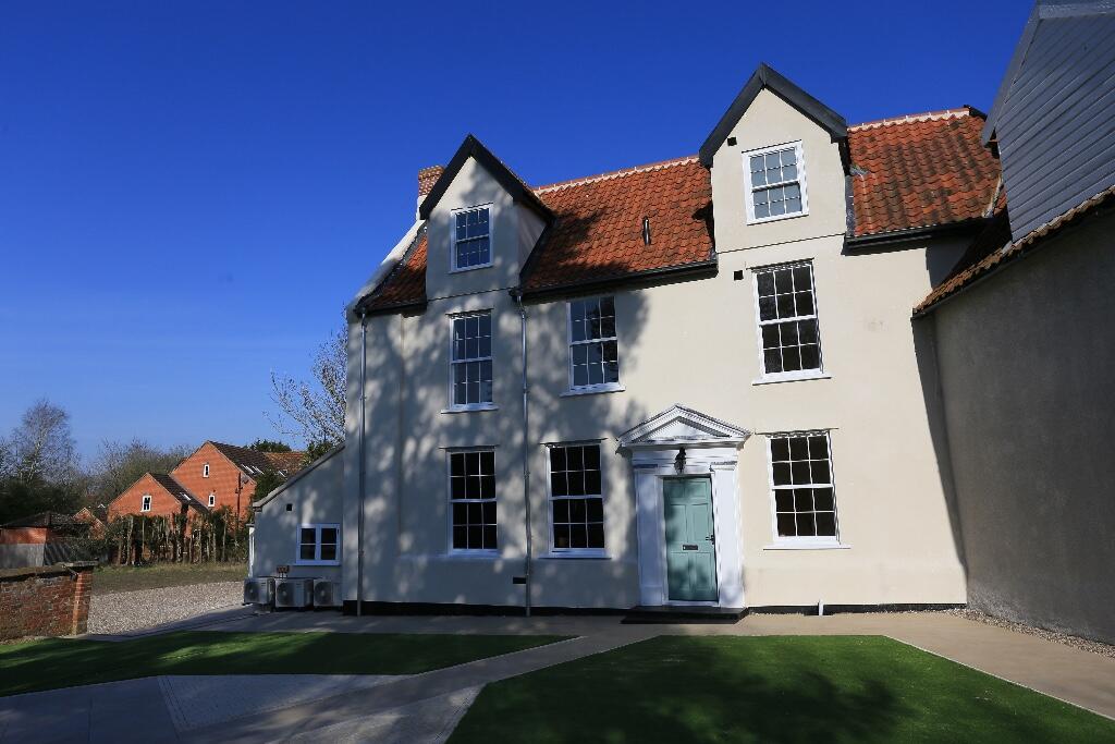 Main image of property: Becclesgate House, Old Becclesgate, Dereham, Norfolk, NR19 2BD