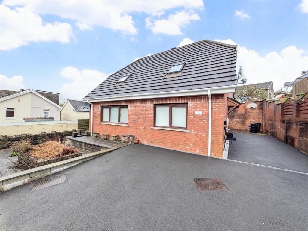 Main image of property: Heol-Y-Mynydd, Cefn Coed, Merthyr Tydfil