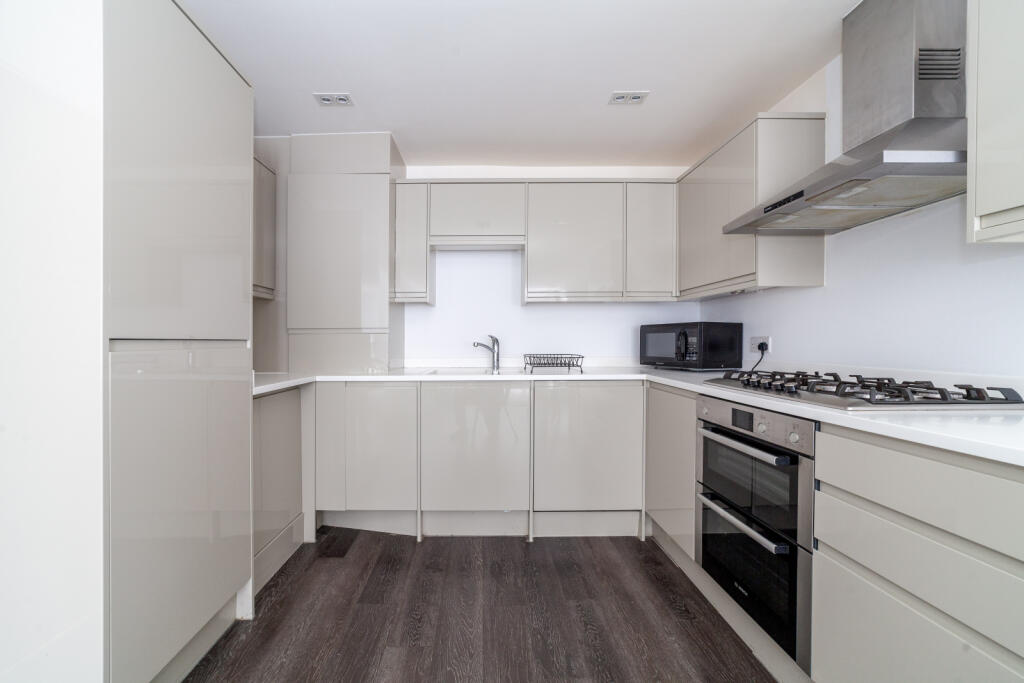 Main image of property: 1 West Hill, CR2