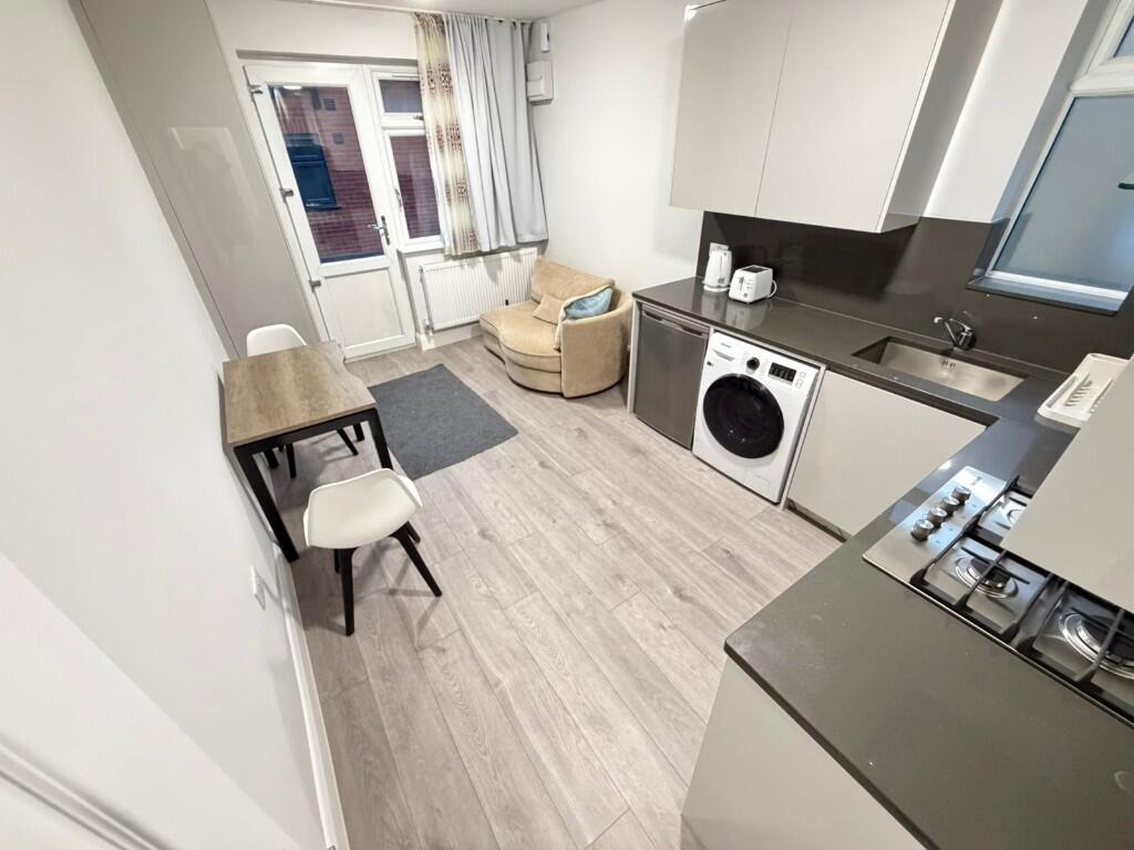Main image of property: Green Lane, Ilford, London, IG3