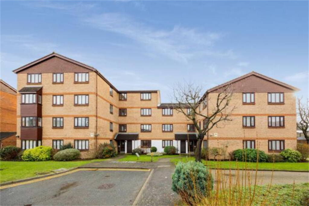 Main image of property: Burnham Gardens, CR0