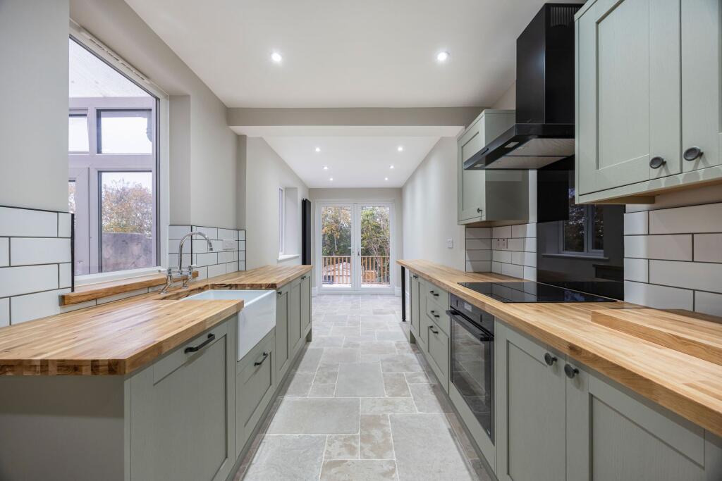 Main image of property: Hunt Street, Swindon, SN1