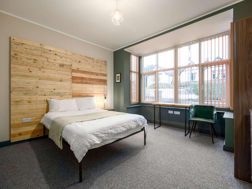 Main image of property: London Road