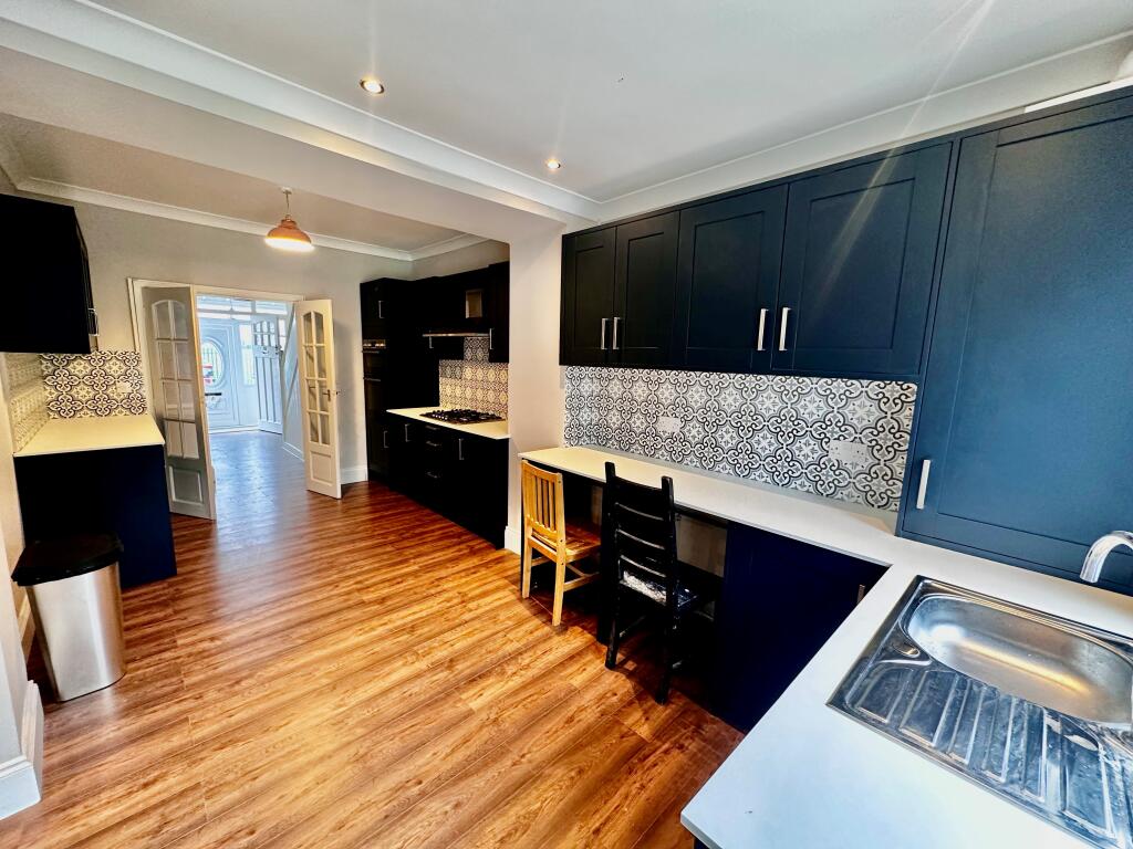 Main image of property: Cranbrook Rise, Ilford, IG1