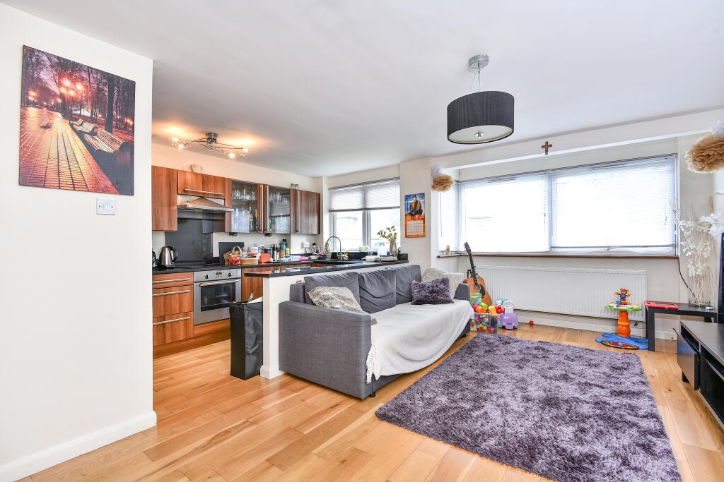 Main image of property: Woburn Court, South Woodford, E18