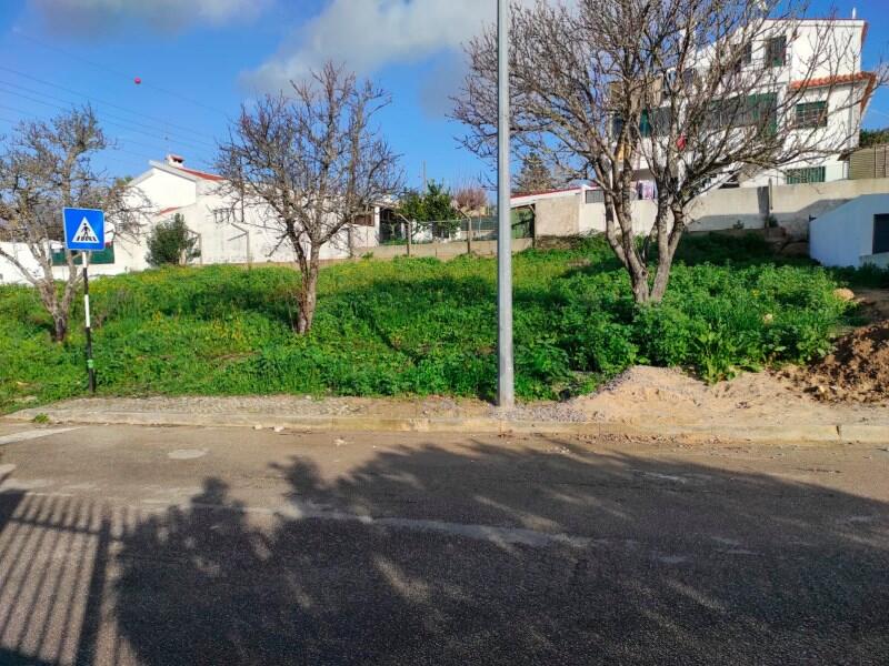 Main image of property: Setúbal, Caparica