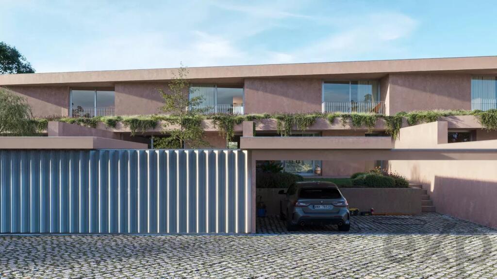 Main image of property: Oporto, Penafiel