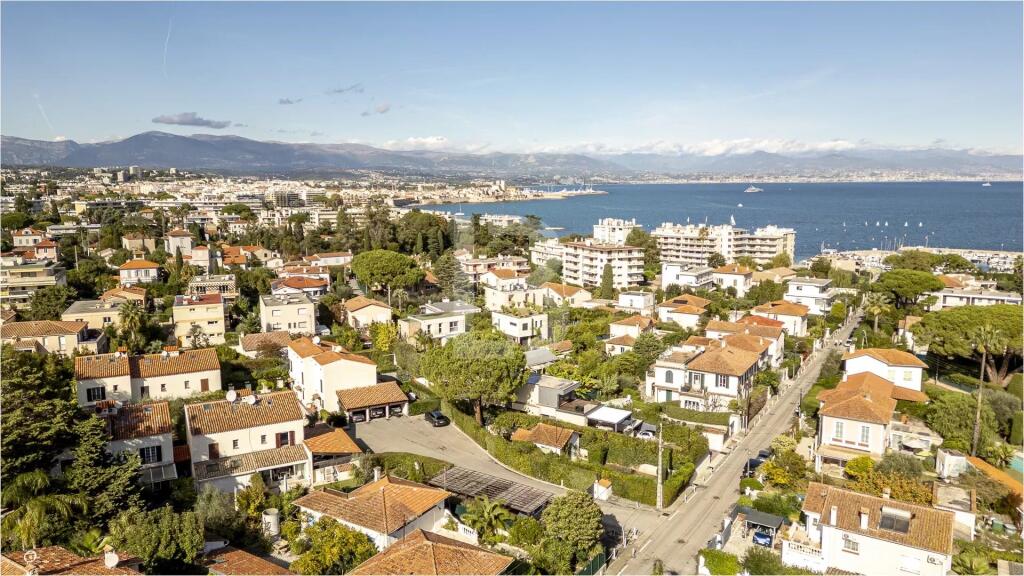 Main image of property: Provence-Alps-Cote d`Azur, Alpes-Maritimes, Antibes