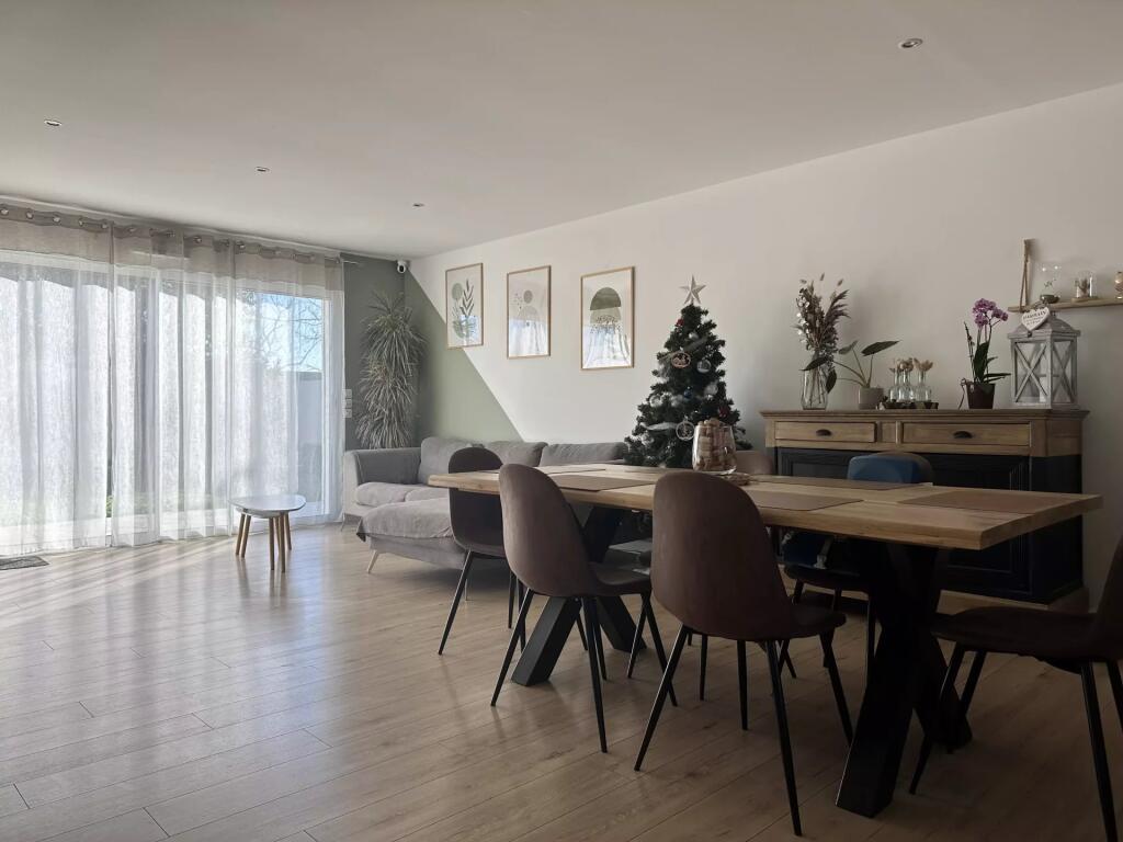 Main image of property: Poitou-Charentes, Charente-Maritime, Andilly