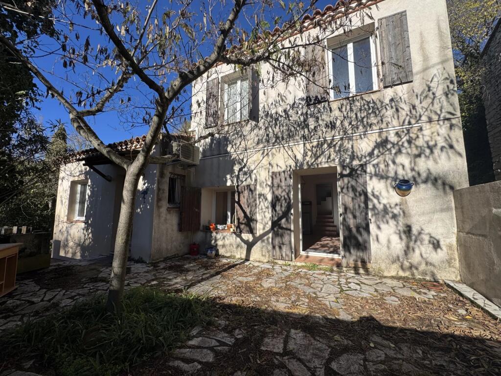 Main image of property: Languedoc-Roussillon, Gard, Nîmes