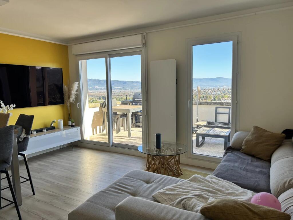 Main image of property: Provence-Alps-Cote d`Azur, Bouches-du-Rhône, Mallemort