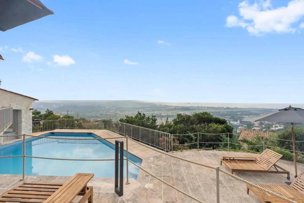 Main image of property: Provence-Alps-Cote d`Azur, Alpes-Maritimes, Mandelieu-la-Napoule