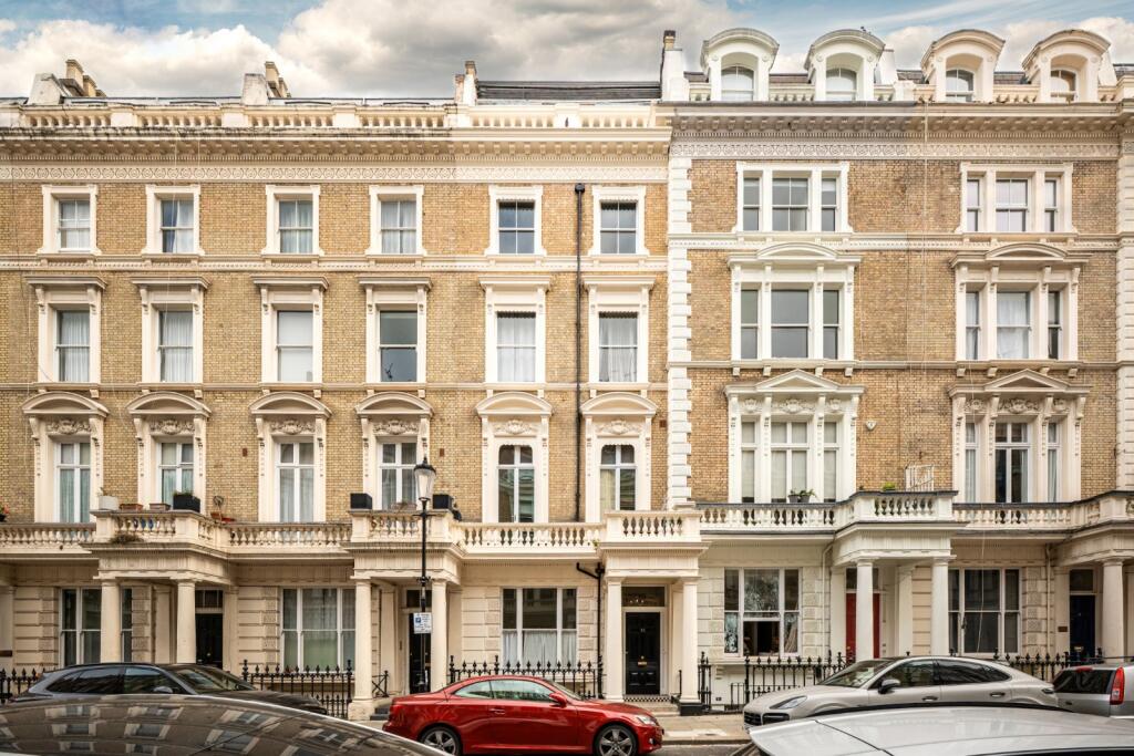 Main image of property: Clanricarde Gardens