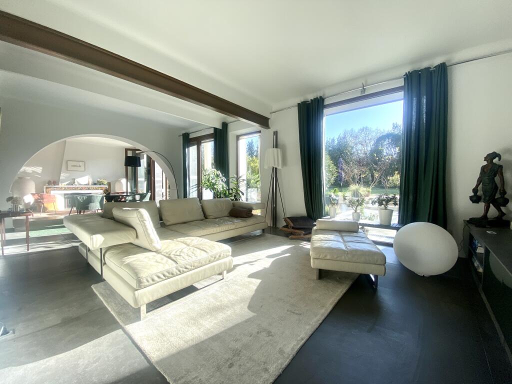 Main image of property: 11000 carcassonne
