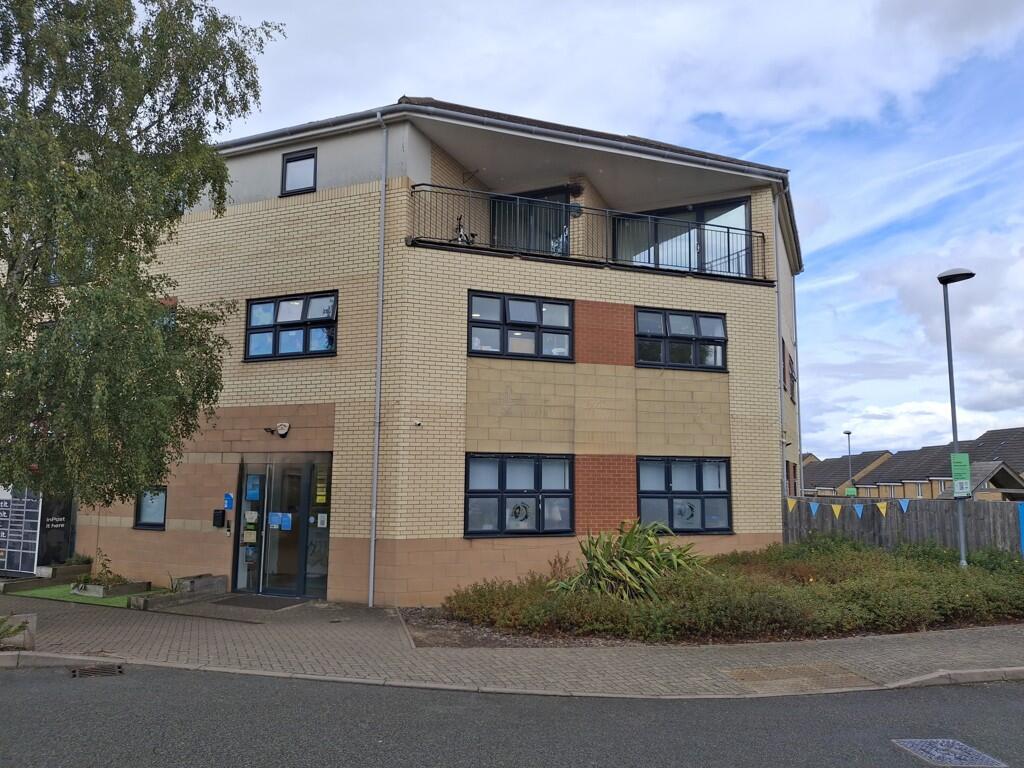 Main image of property: 208 Sandhills Avenue, Hamilton, Leicester, Leicestershire, LE5 1PL