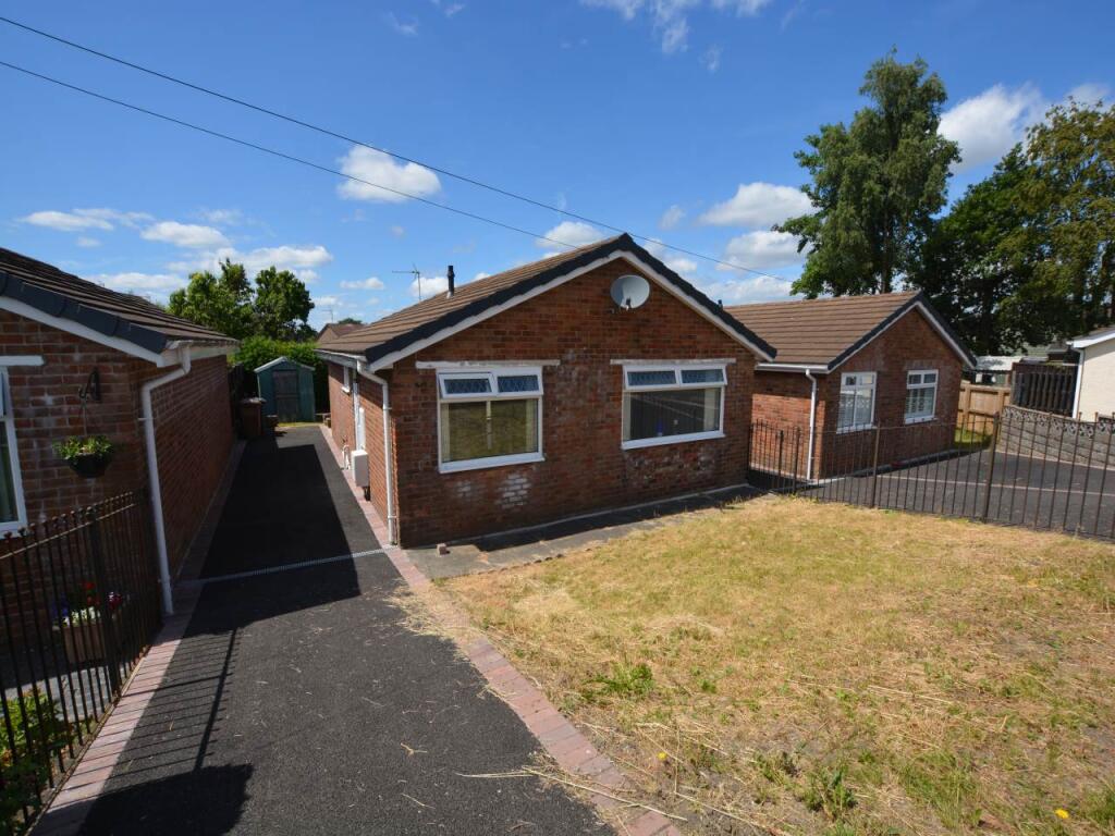 Main image of property: Gardd Jolyon, , Blackwood