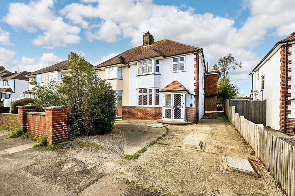 5 bedroom semi-detached house