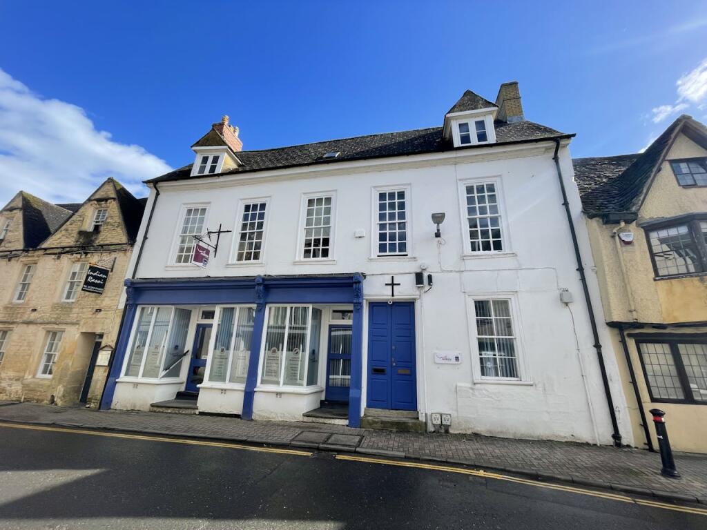 Main image of property: Offices Cirencester, 10-12 Dollar Street, Cirencester, GL7 2AL