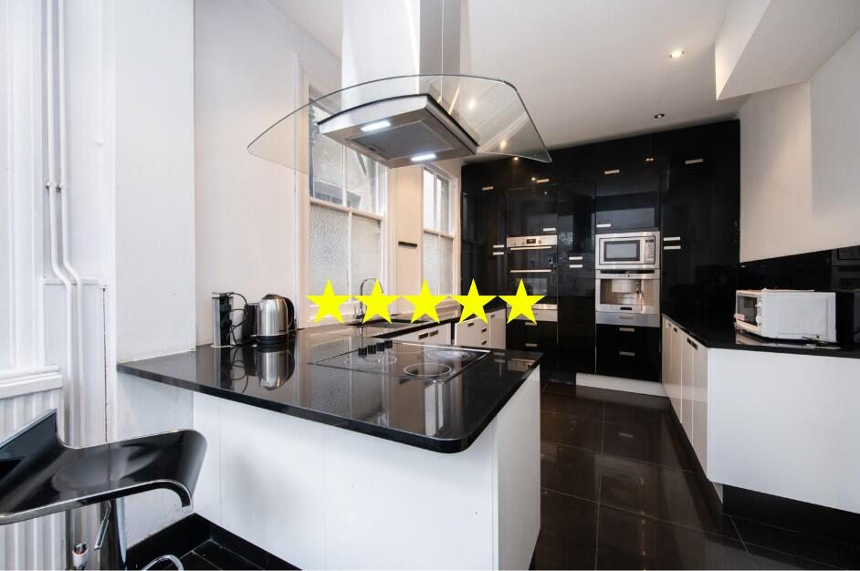 Main image of property: Room D, Heathdene Road, London, SW16