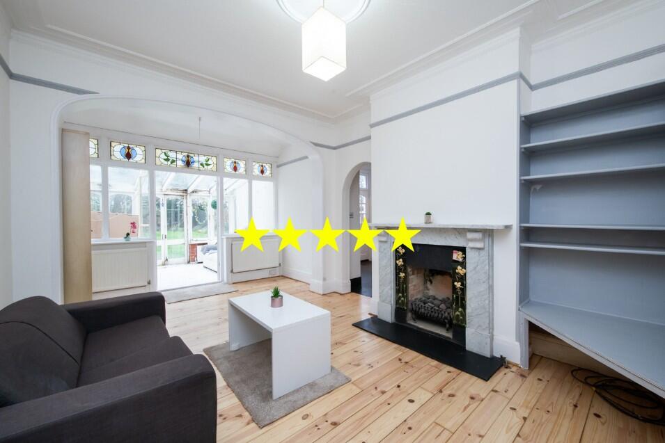 Main image of property: Room E, Heathdene Road, London, SW16