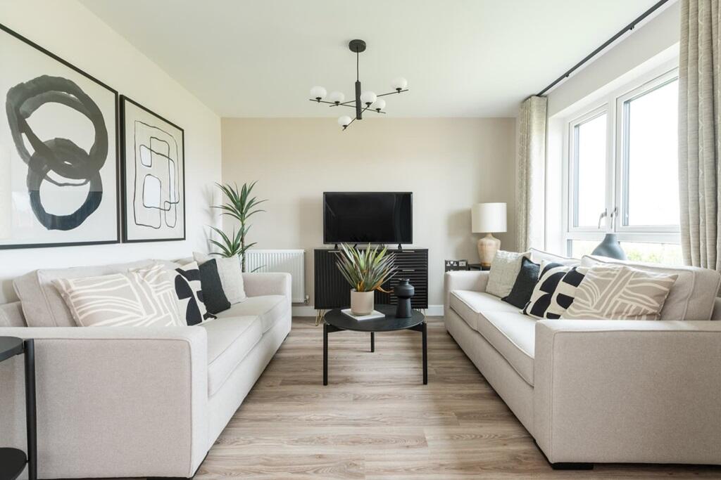 3 bedroom semi-detached house