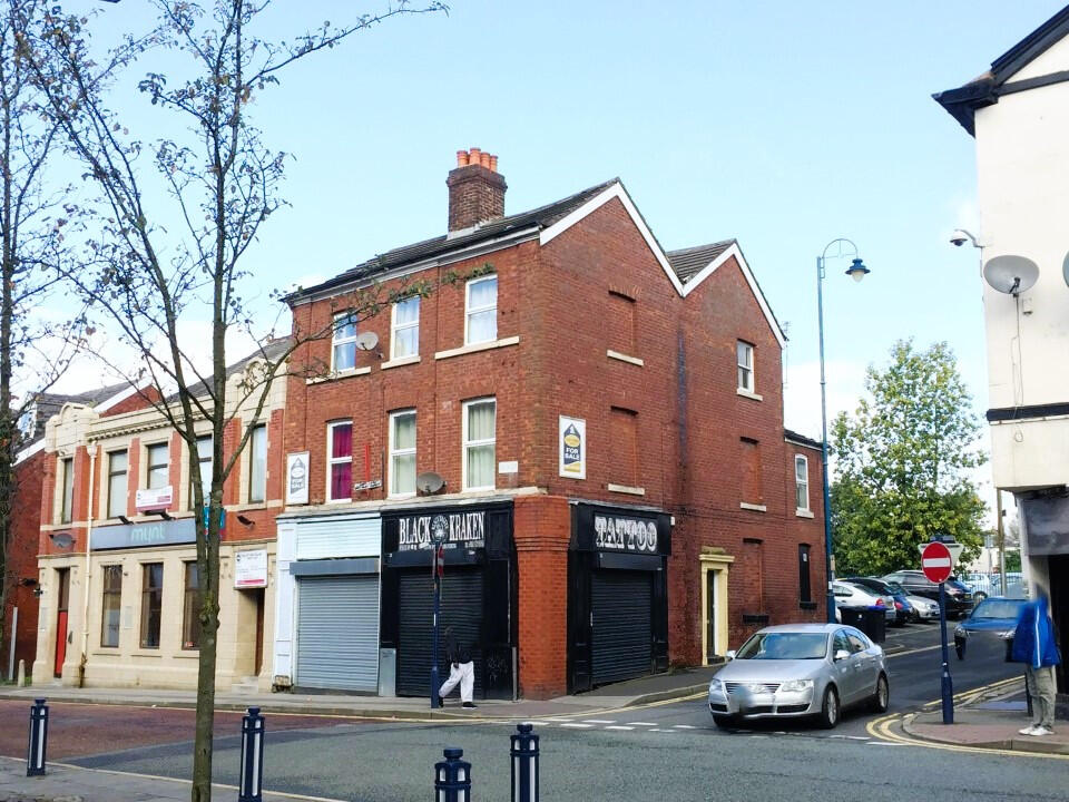 Main image of property: 2 Old Street, Ashton-Under-Lyne, Greater Manchester, OL6