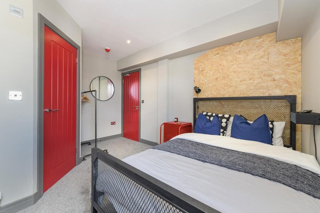 Main image of property: Room 5, 1F, 140a Ashbourne Road, Derby, Derbyshire, DE22