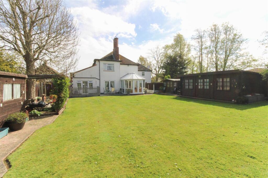 Main image of property: Little Wakering Road, Barling Magna, Southend-On-Sea