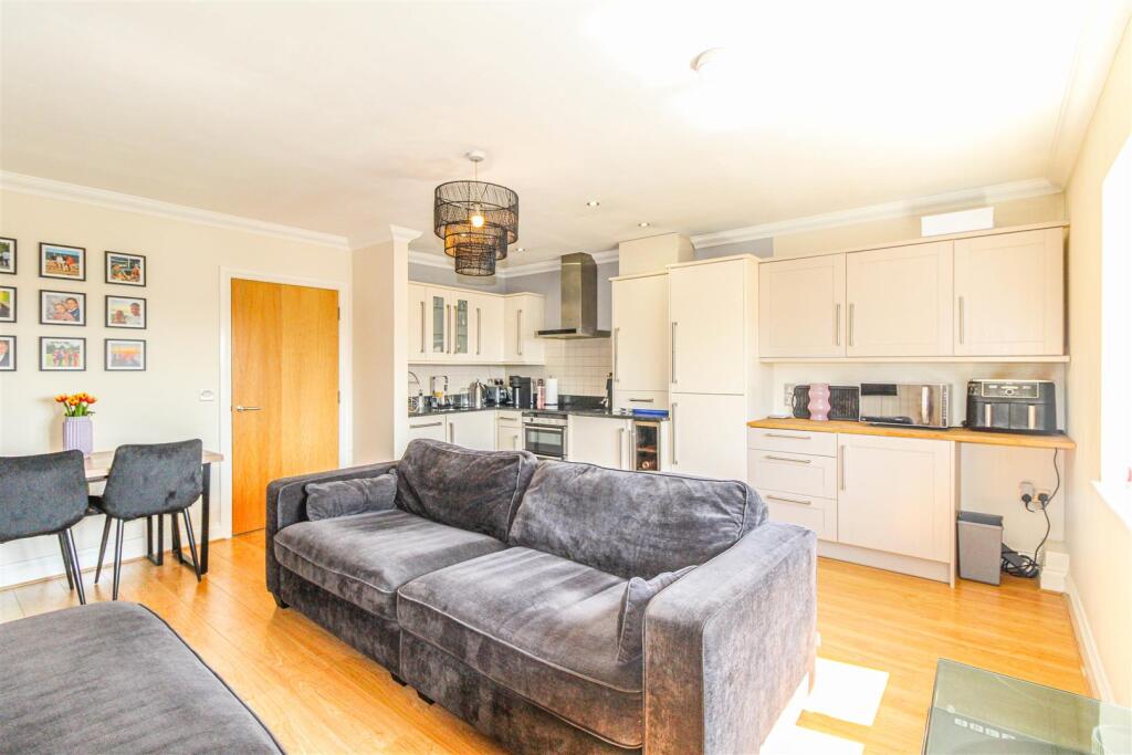 Main image of property: Southend Road, Hockley