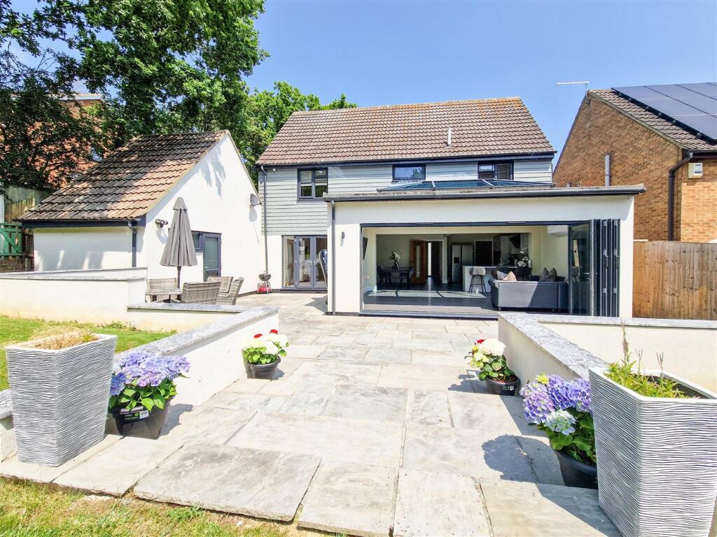 Main image of property: Rectory Avenue, Rochford