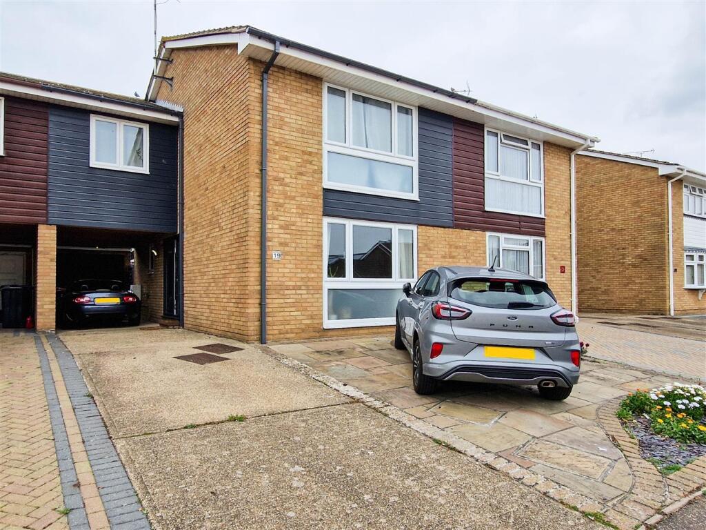 Main image of property: Fremantle, Shoeburyness