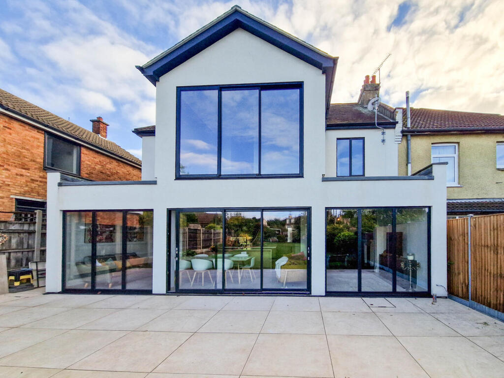 Main image of property: Southbourne Grove, Westcliff-On-Sea