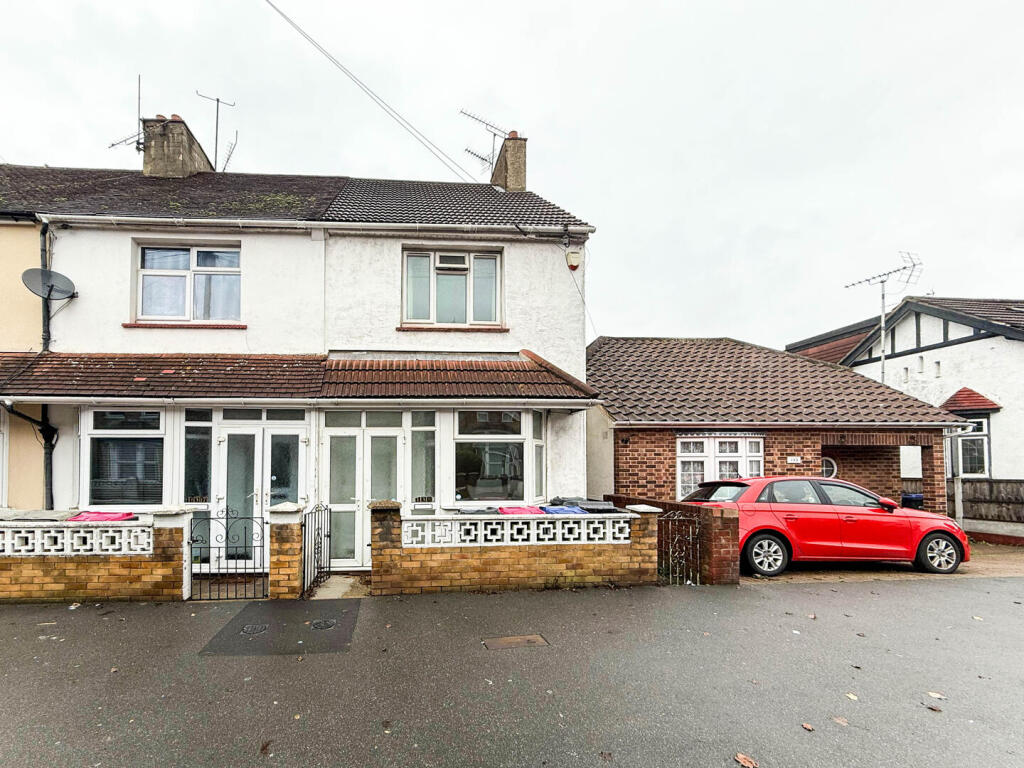 Main image of property: Fairfax Drive, Westcliff-On-Sea