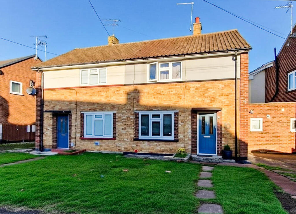 Main image of property: Parkfields, Benfleet